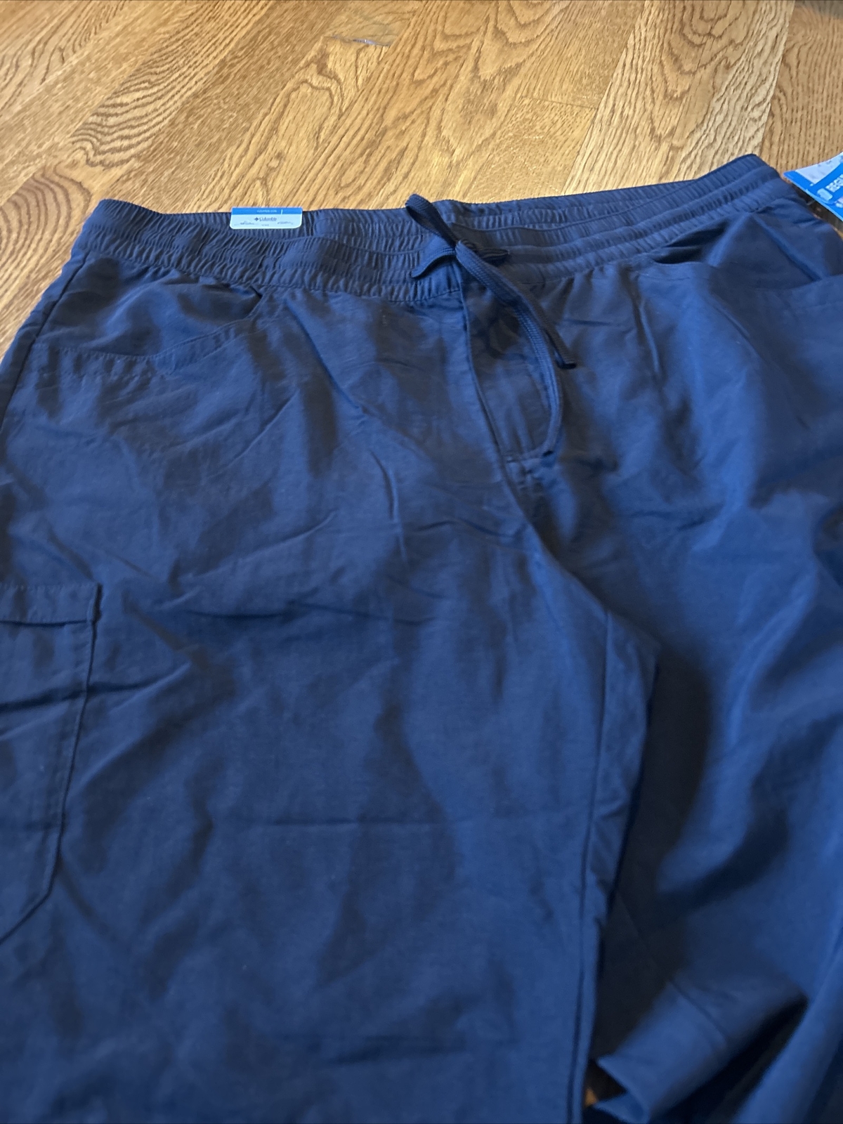 Columbia Ladies’ Omni-Shield Roll-up Capri Pants – Black – Small – Water Repel