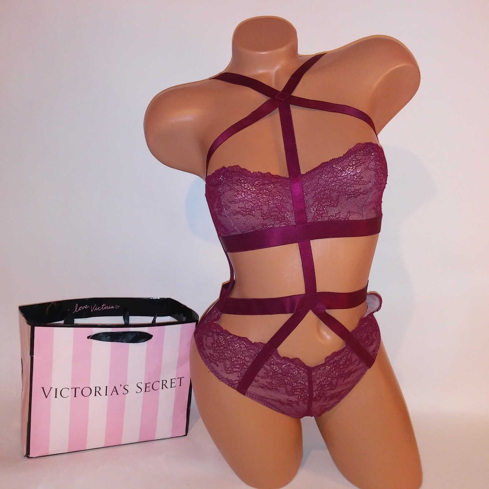 Victoria Secret Lingerie Teddy One Piece Bodysuit Small Deep Red Lace Strappy