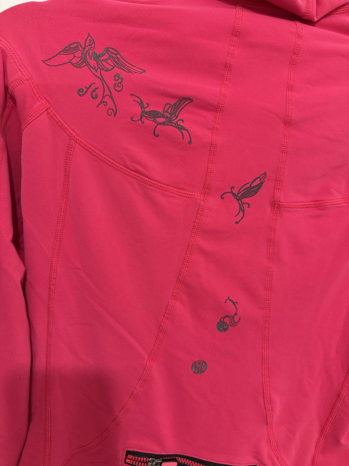 Lululemon Size 8 Pink Long Sleeve With Unique Art special edition Excellent EUC