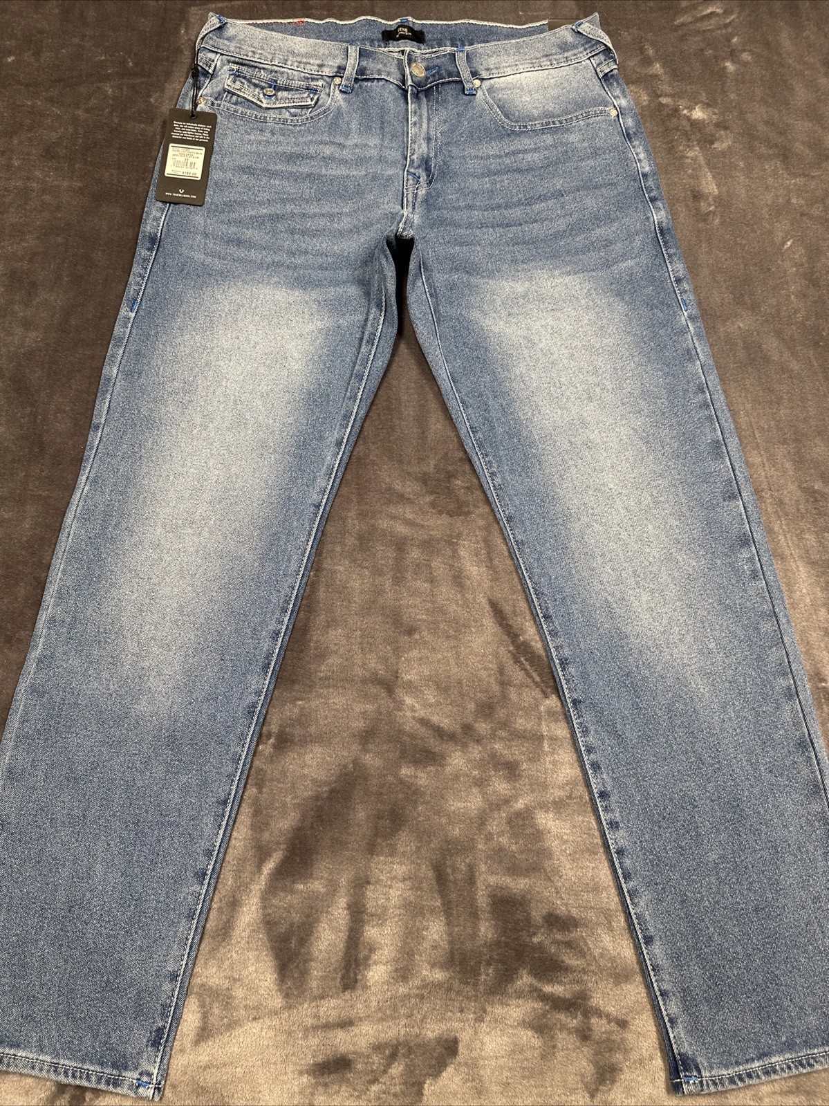 True Religion Geno “Light Pacific Wash” 33×32/Blue Relaxed Slim #700986