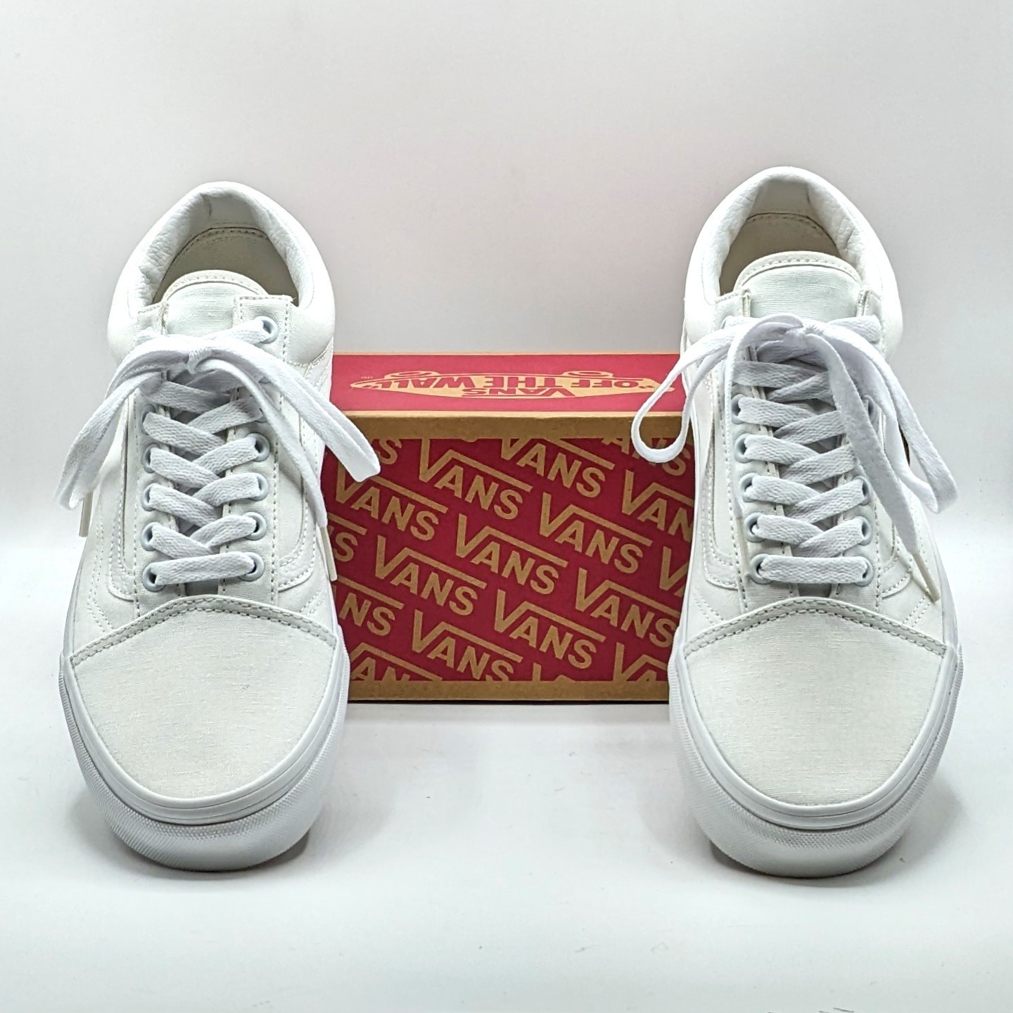 VANS “Old Skool Unisex Side Stripe Lace-Up” Sneaker (True White) Youth & Women’s