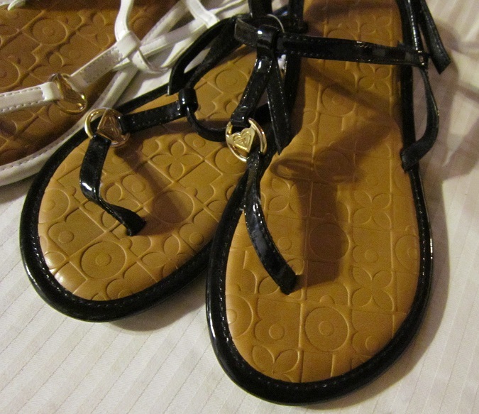 ((1)) Roxy Plumeria Women’s T- Strap Sandals **CHOOSE COLOR & SIZE**MSRP$34.00