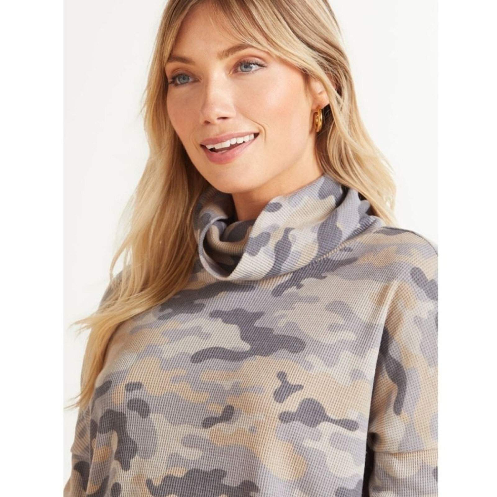 NWT Michael Stars Marcy Size Large Blue Camo Thermal Turtleneck Top Casual Layer
