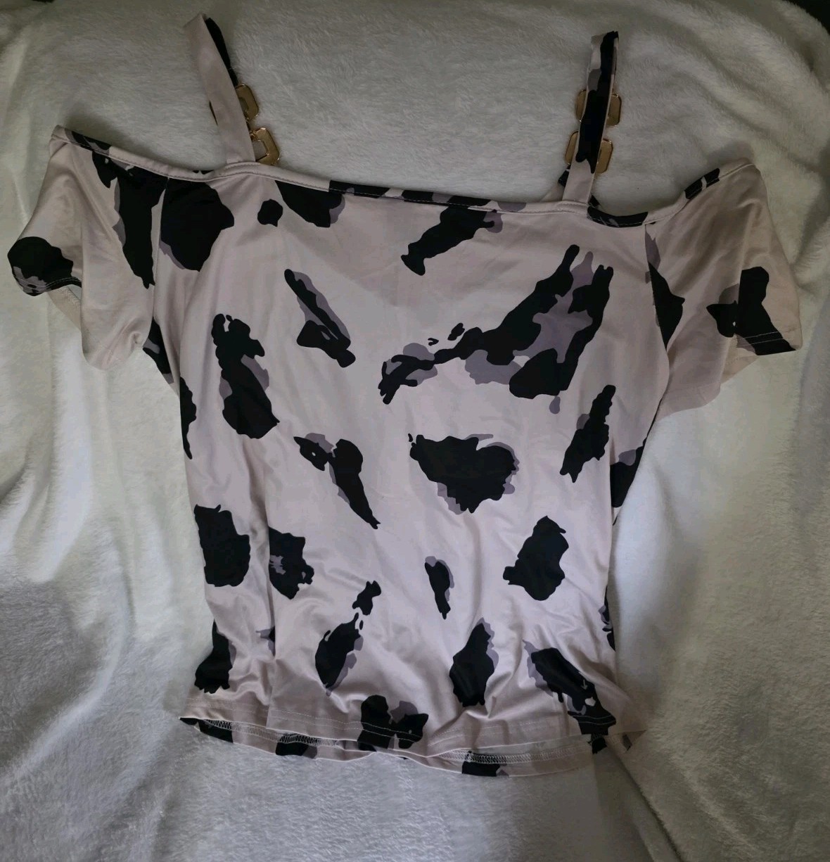 Cold Shoulder V-neck Top Cow Print Gold Chain Strap Detail Tan Black L 8/10