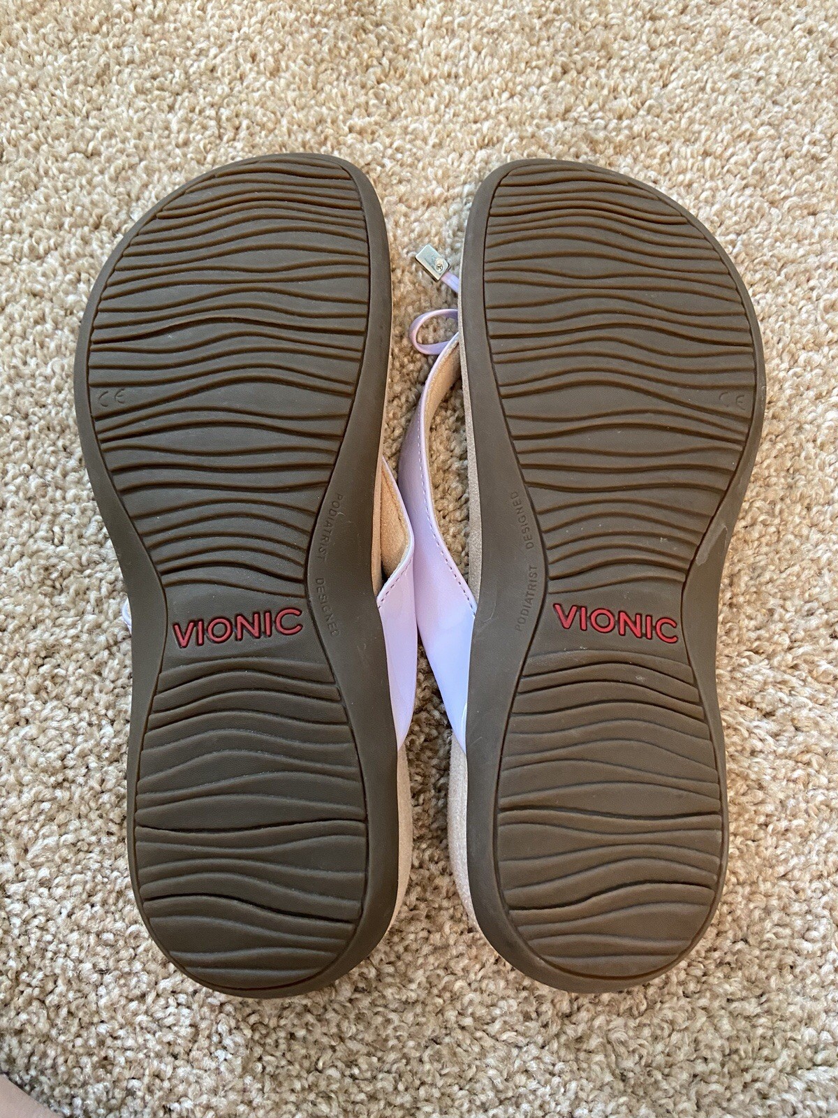 Vionic Bella II Lavendar Patent Bow Flip Flop Orthotic Sandals Tan Womens Size 9