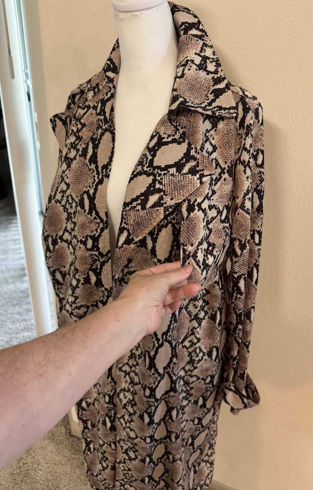 Lulus Snakeskin Print Long Open Front Lightweight Unlined Collared Coat S