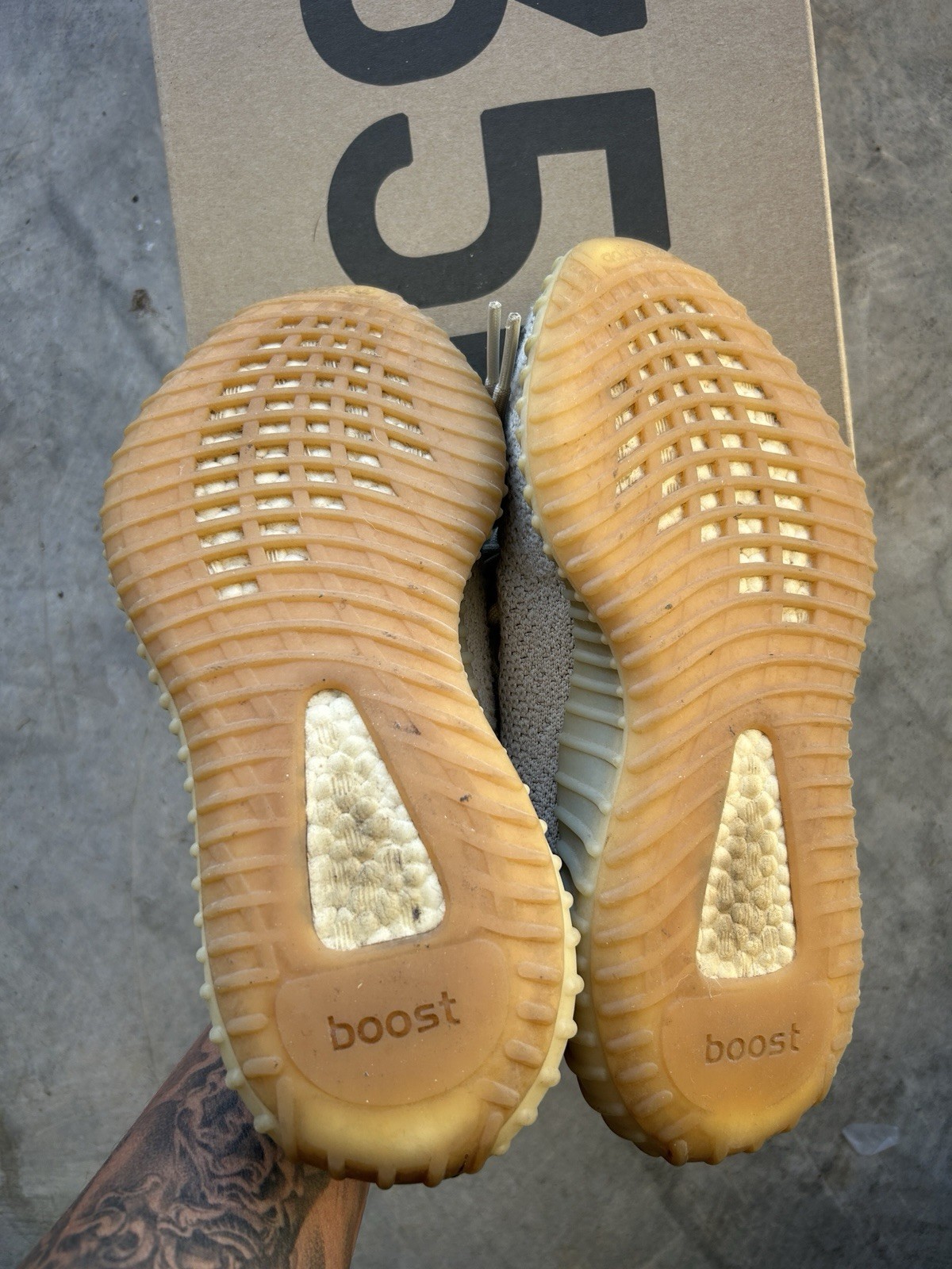 Used Size 5.5 – adidas Yeezy Boost 350 V2 Low Sesame
