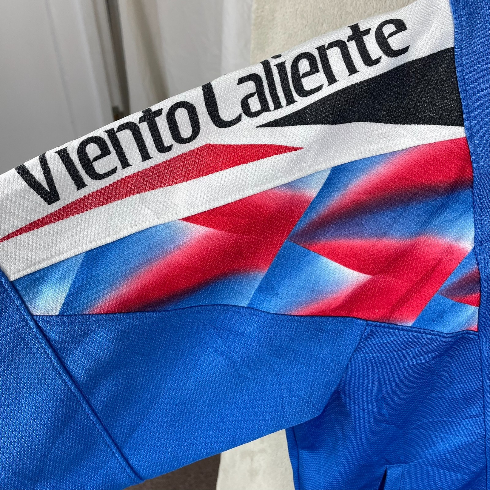 Men’s Vintage Asics 90’s Viento Caliente Rare Track Jacket Size M Medium Blue