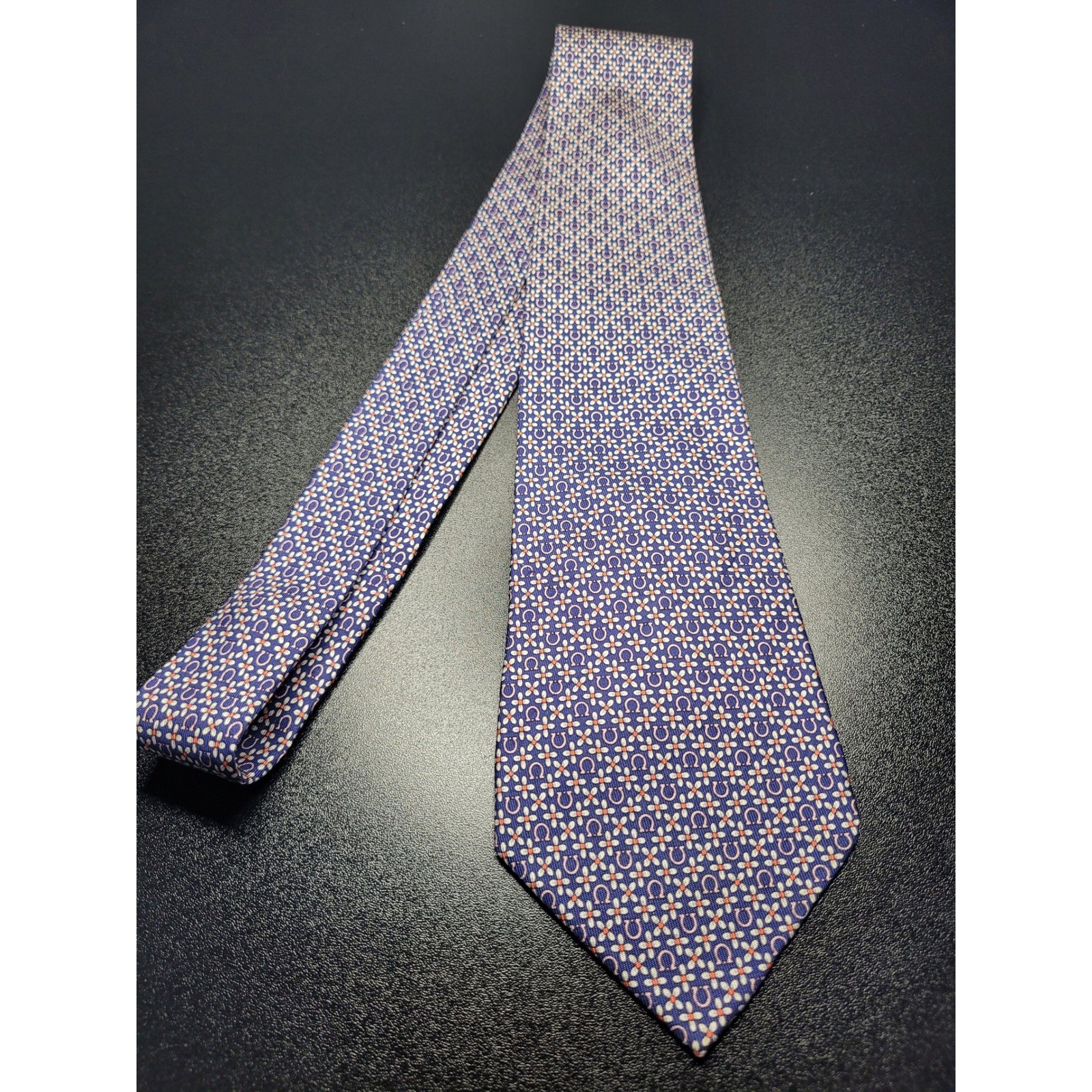 Salvatore Ferragamo Men’s Necktie Blue Floral Horseshoe Silk 3.25×58 Excellent