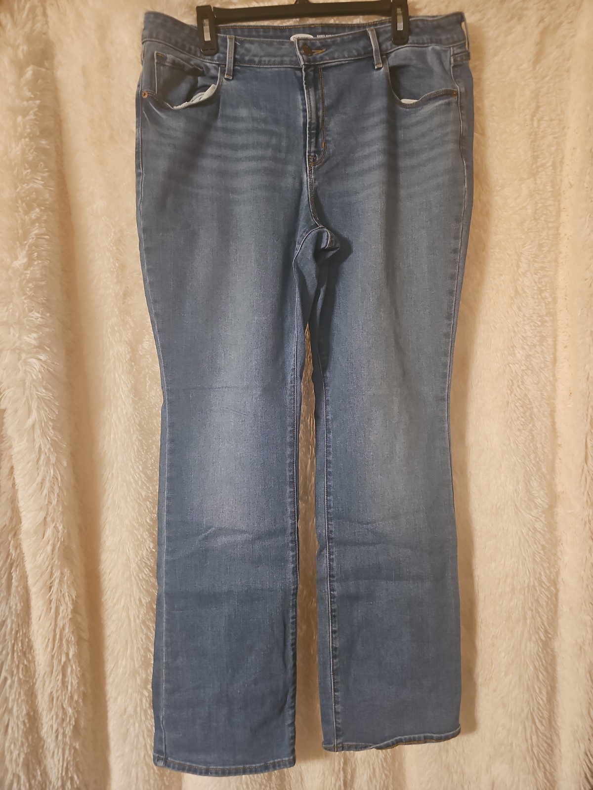 Old Navy Kicker Mid-Rise Boot-Cut 16 Long