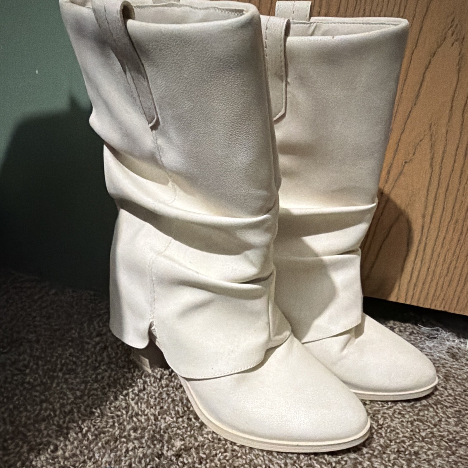 MIA Women’s White Mid-Calf Slouch Faux Leather Pull-On Round Toe Boots 7.5