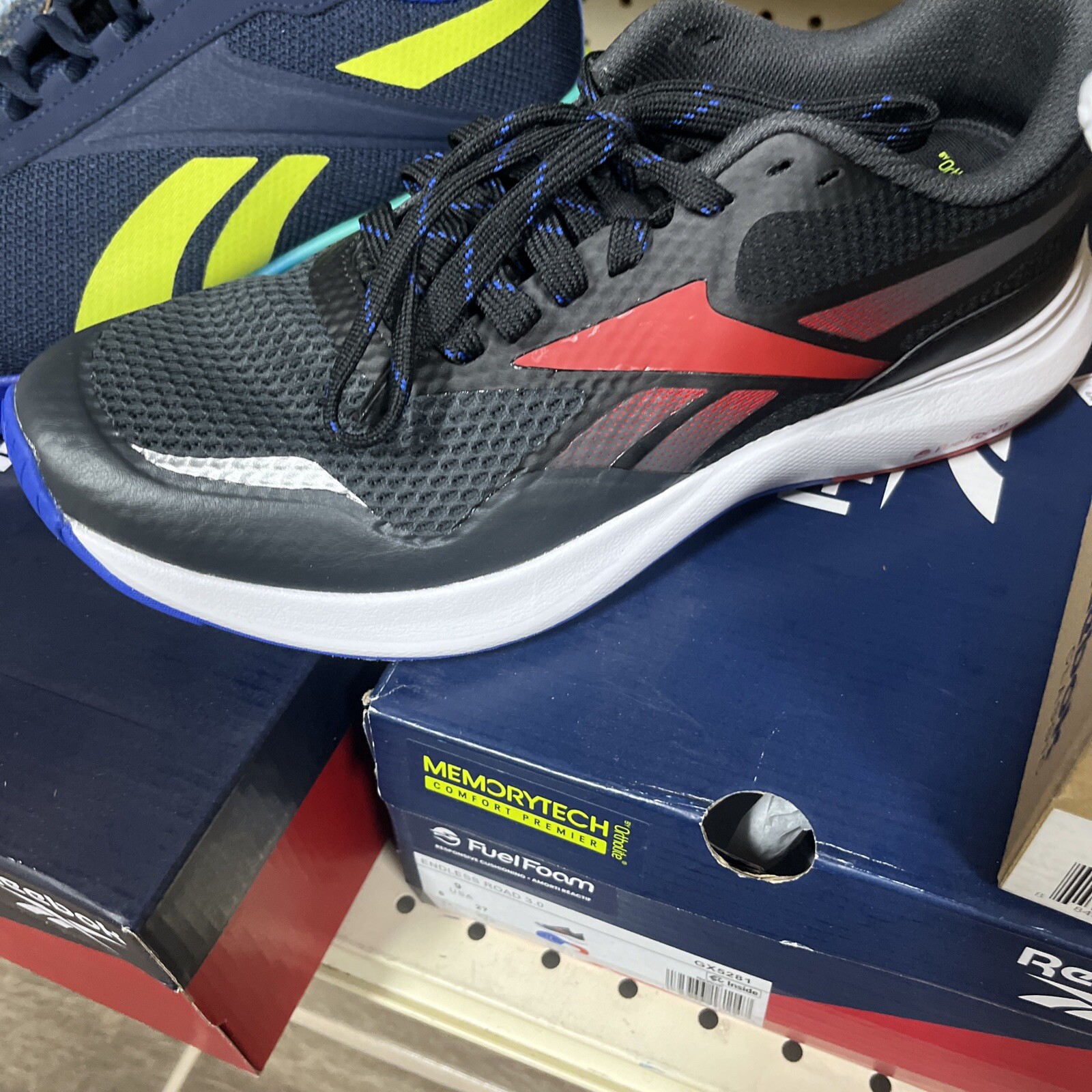 All Tenis On Existen Are 20% Off Just Asking Your Favorite And If Is Available.