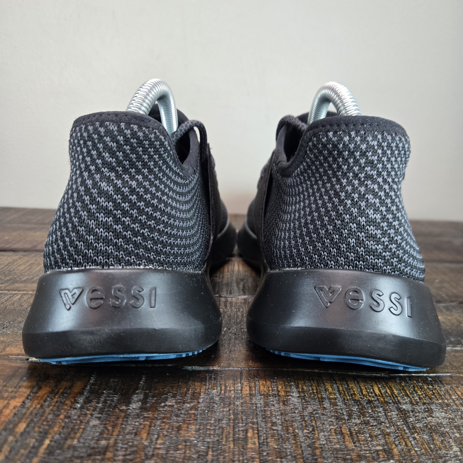 Vessi Everyday Classic Womens Size 9 Waterproof Shoes Sneakers All Black