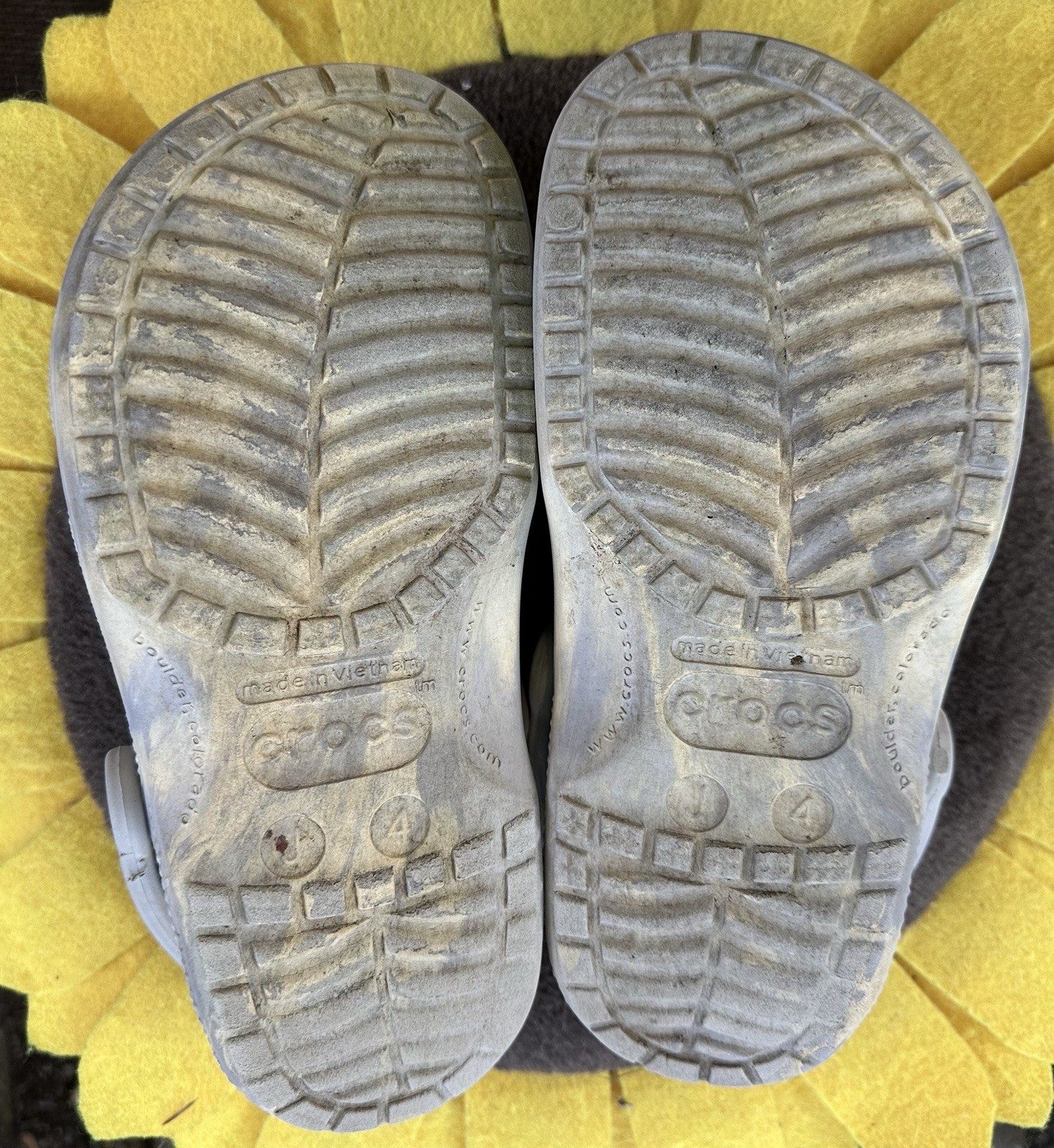 Crocs Kids Gray Classic Clog Sandals US 4 Slip-On Adjustable Strap Pikachu