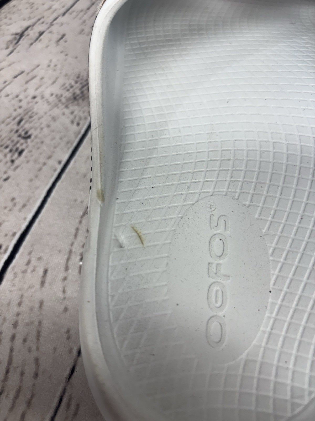 OOFOS OOahh Sport Flex Sandal Limited White Labyrinth Unisex Men’s 12 Women’s 14