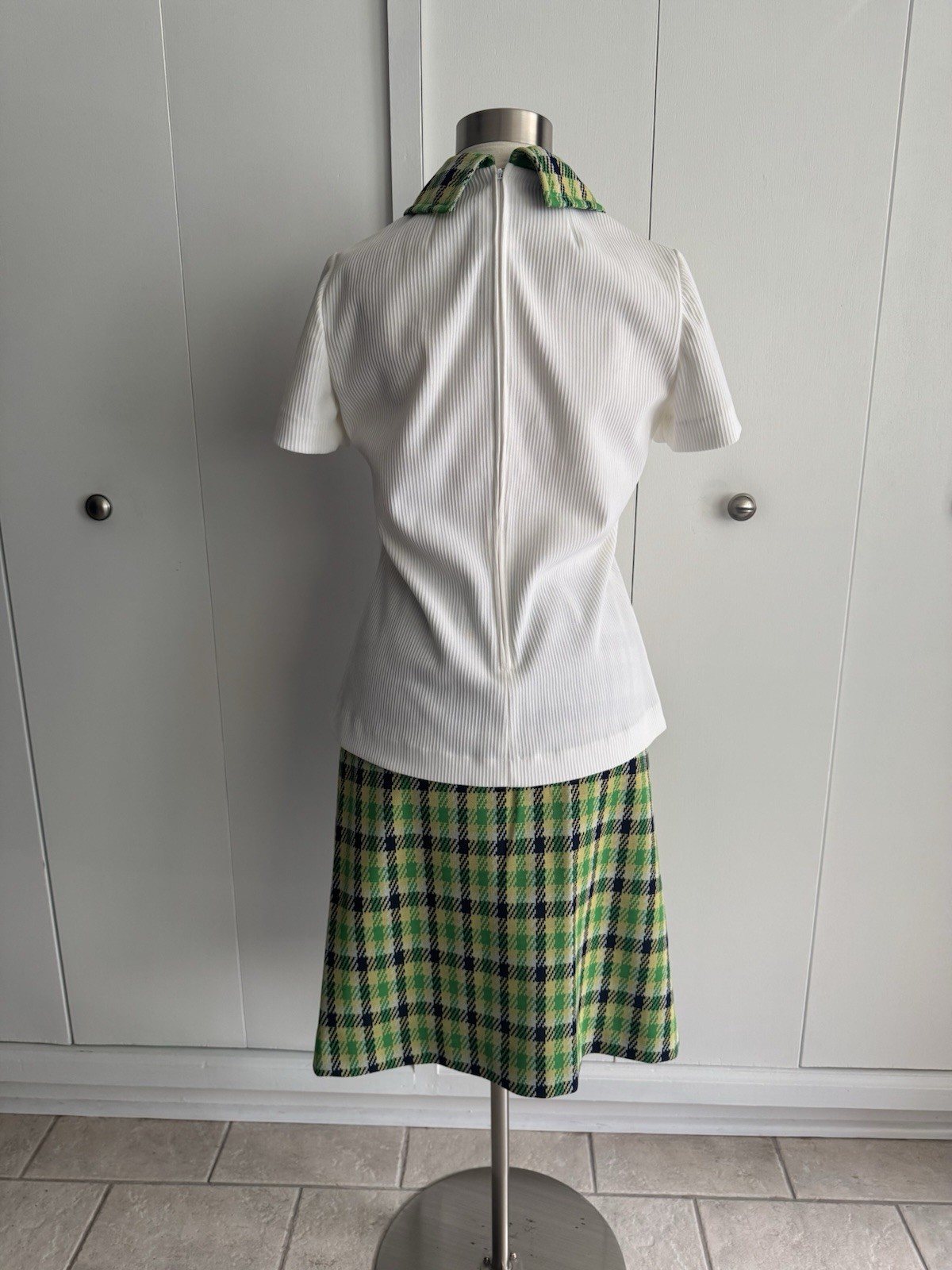 Vintage 1960s Suit Set With Dagger Plaid Collar Matching Plaid Skirt Polyester