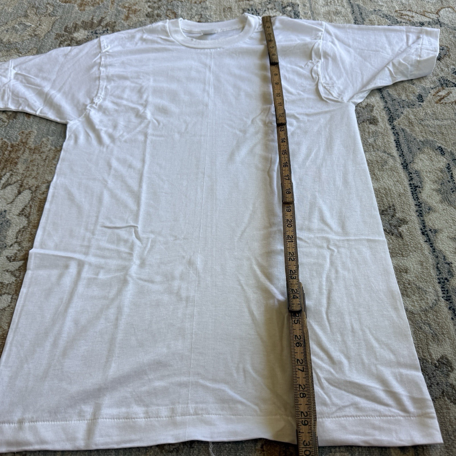 Vintage 1980s Plain Blank White Tee Men’s Size Medium USA Made Single Stitch NEW
