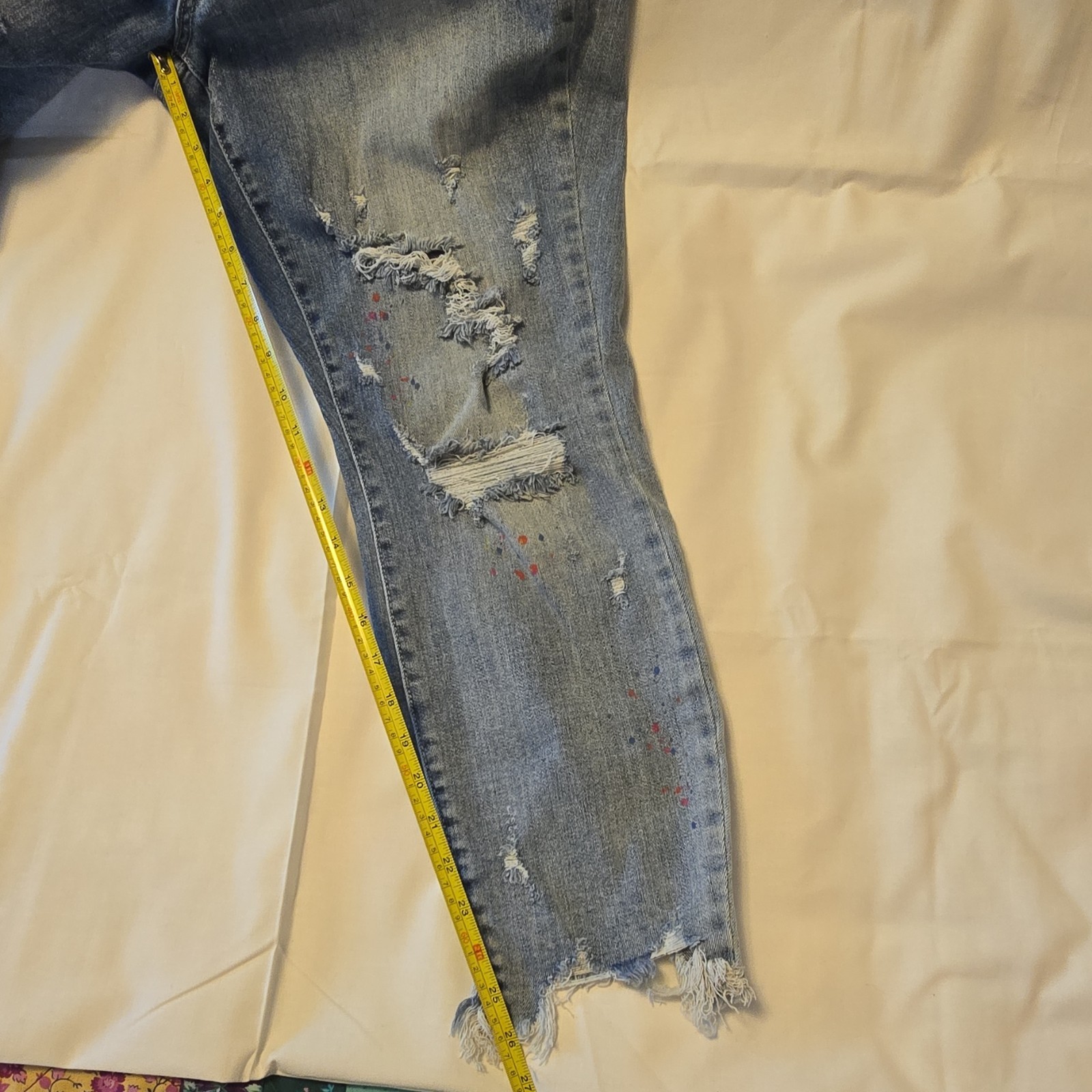 Judy Blue Jeans Boyfriend Fit Distressed Paint Spatter Light Wash Women 18W