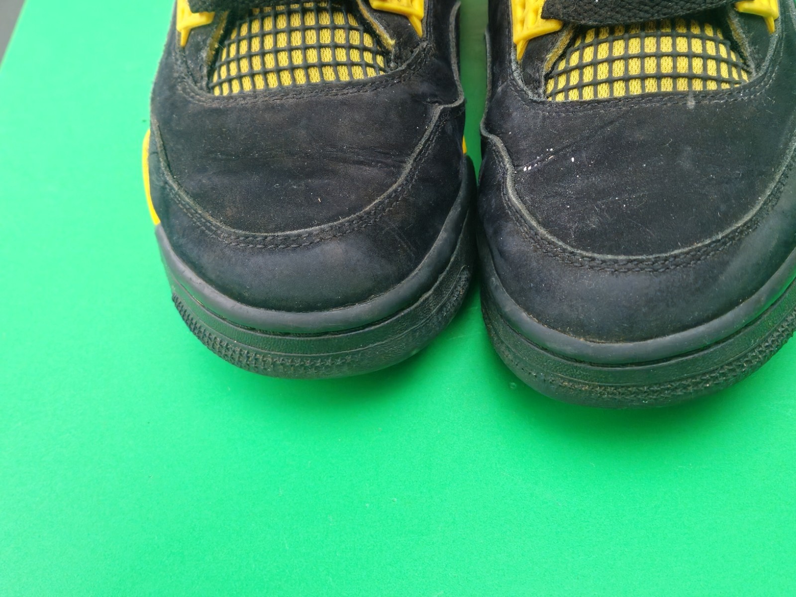 Defects Size 8 Nike Air Jordan 4 Retro Thunder Shoes DH6927-017 Black Yellow