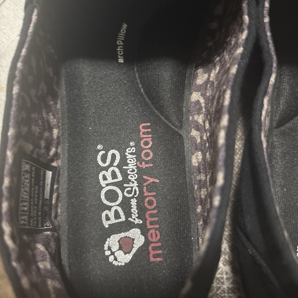 BOBS from Skechers Women’s Black Slip-On Flats Memory Foam US 7.5 EU 37.5