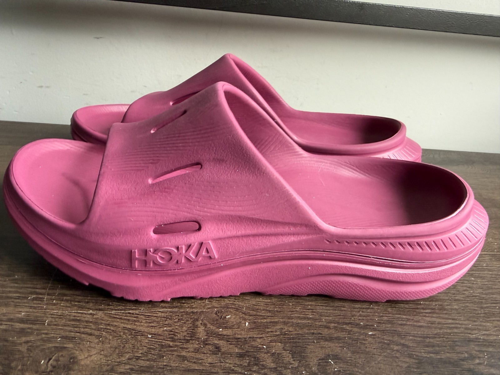 New Hoka Ora Recovery Slide 3 Unisex Dark Raspberry sz M 9/ W 11
