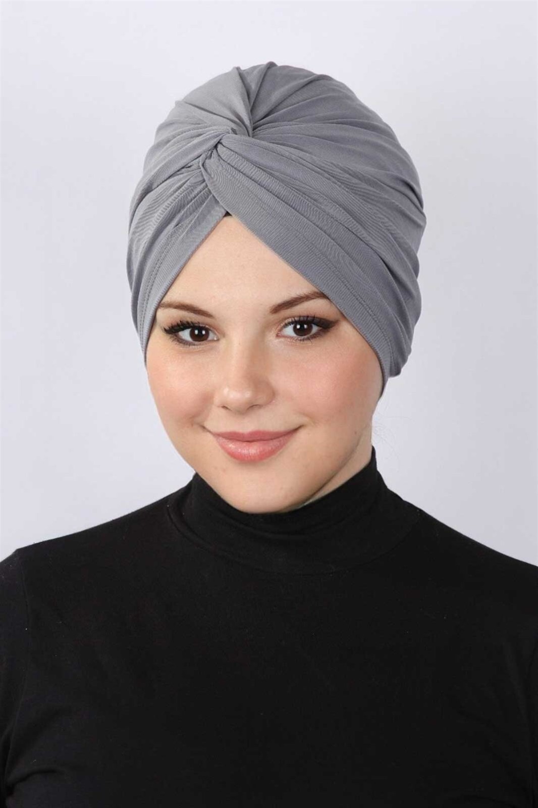 Modasuccess Twisted Bonnet