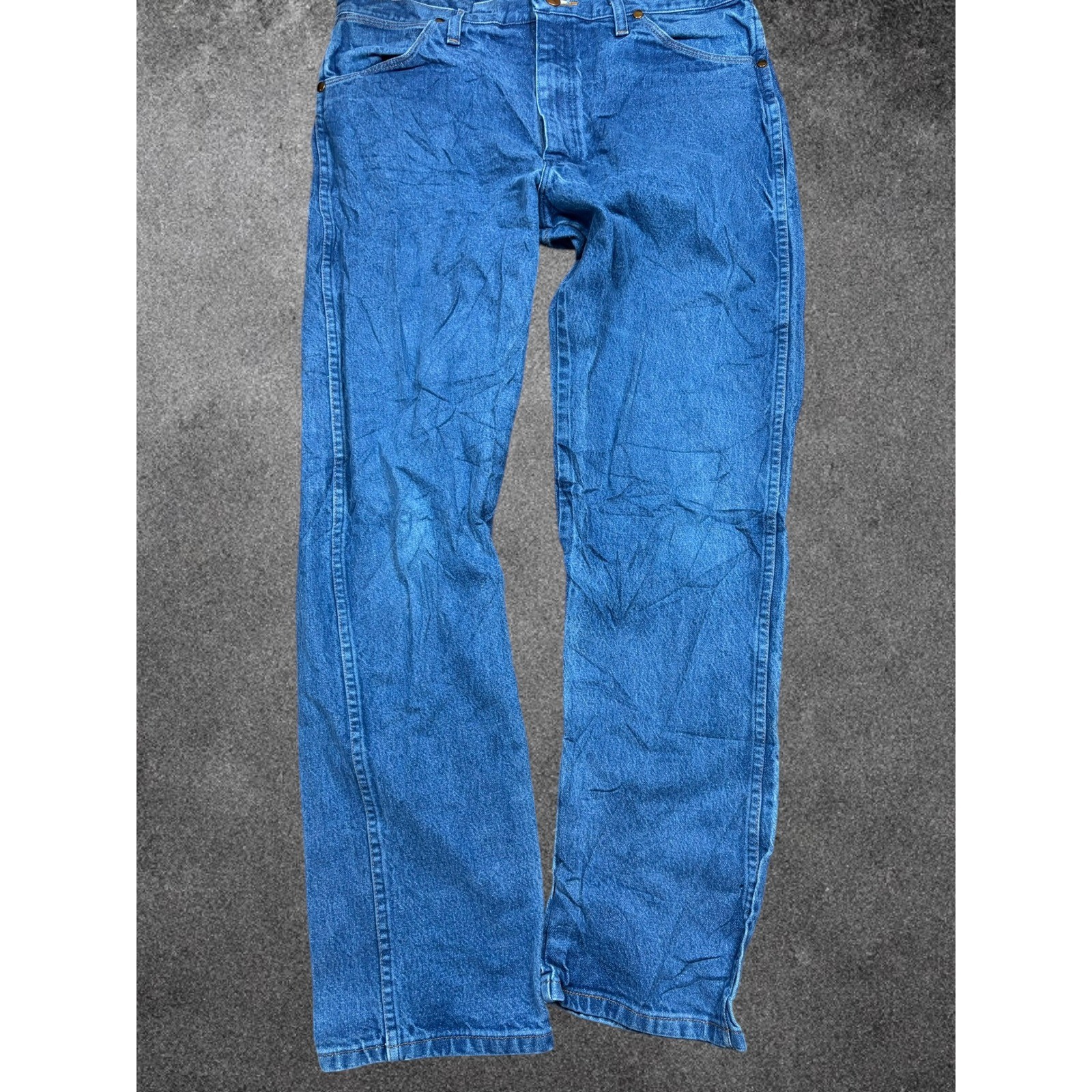 Wrangler Cowboy Cut Relaxed Fit Blue Jeans Mens 36x312High Rise Straight Leg
