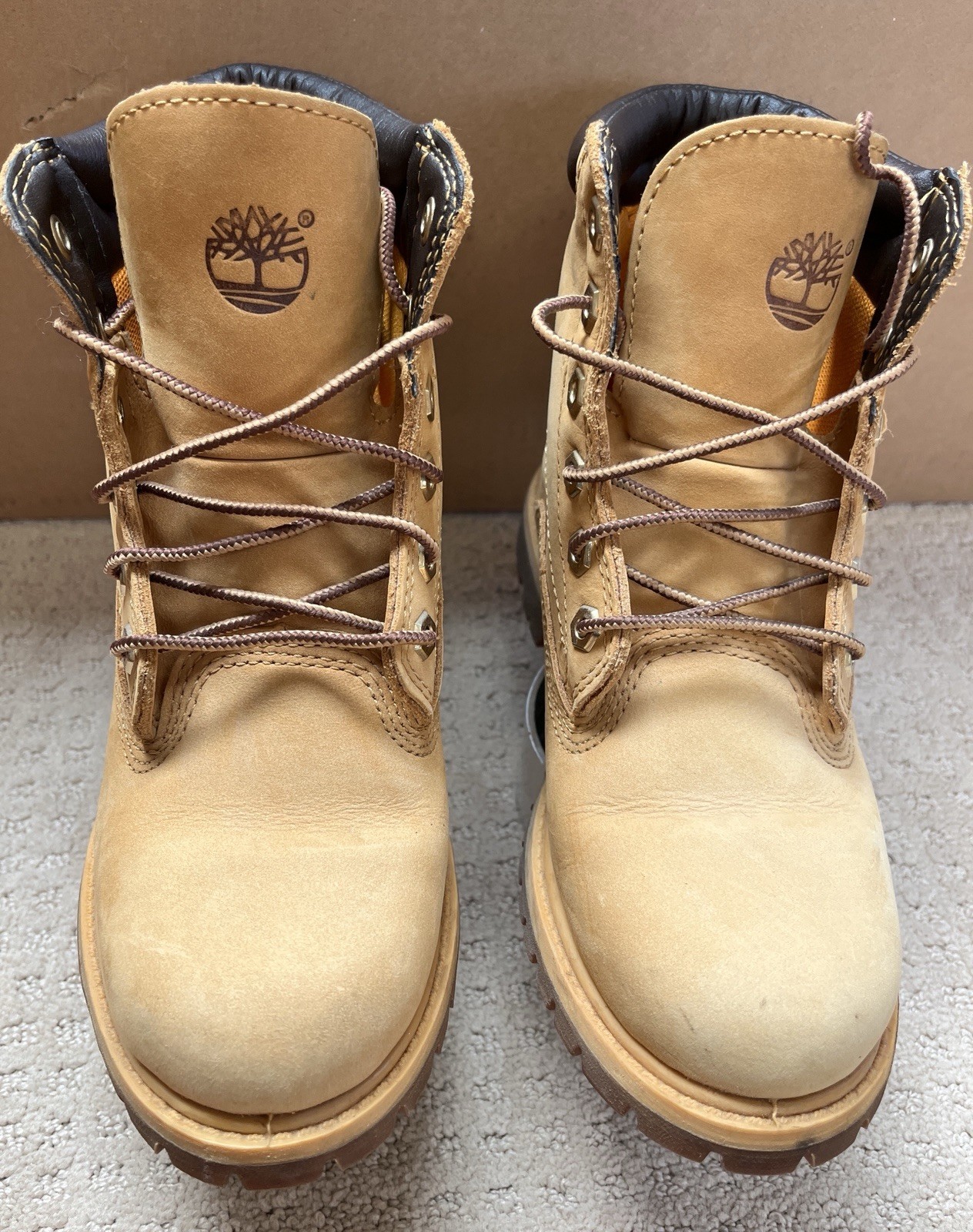 TIMBERLAND – Women’s Waterville 6 inch boots Shoe Size 6M