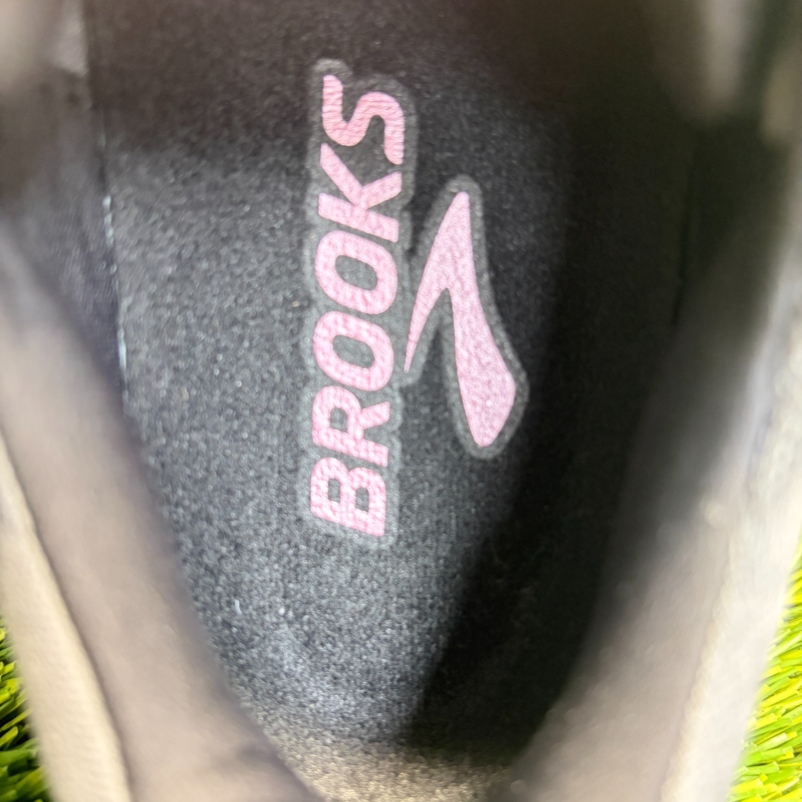 Brooks Glycerin Max 2 Womens Size 7.5 Gray Pink Athletic Running Shoes Sneakers