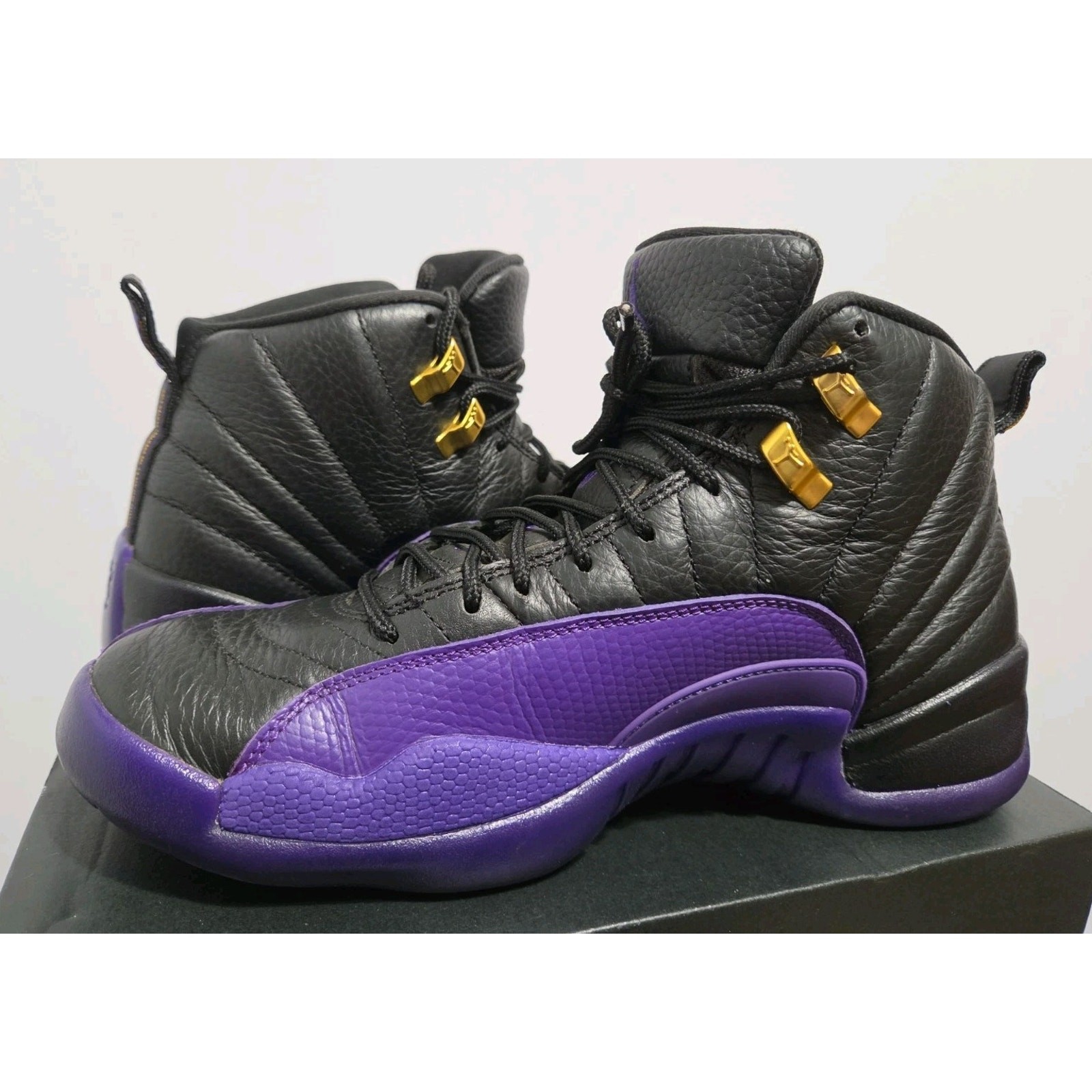 Air Jordan 12 Retro Mid Field Purple Size 8M/9.5W Basketball Shoes CT8013-057
