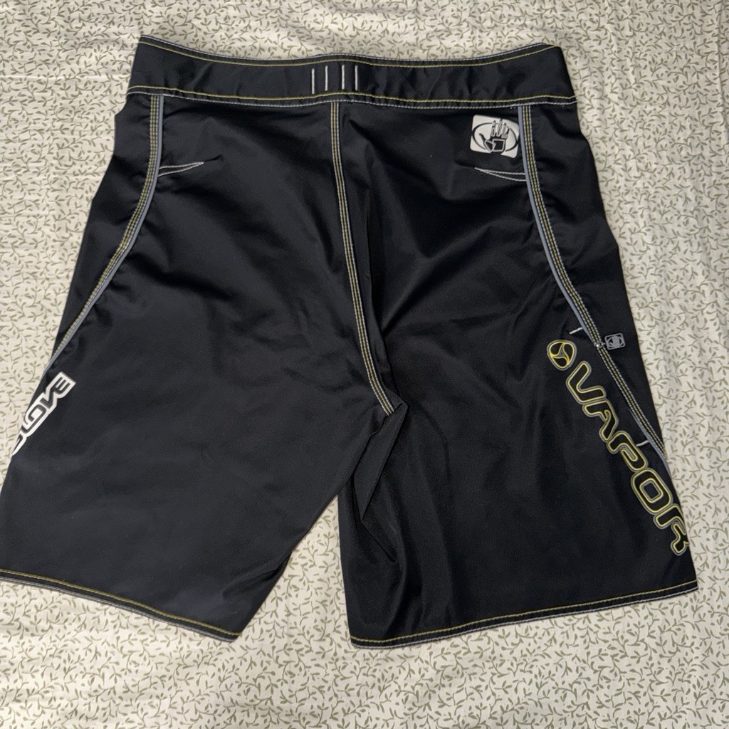 Body Glove Swim Board Shorts Size 34 Black Vapor Skin Zipper Pockets Surf