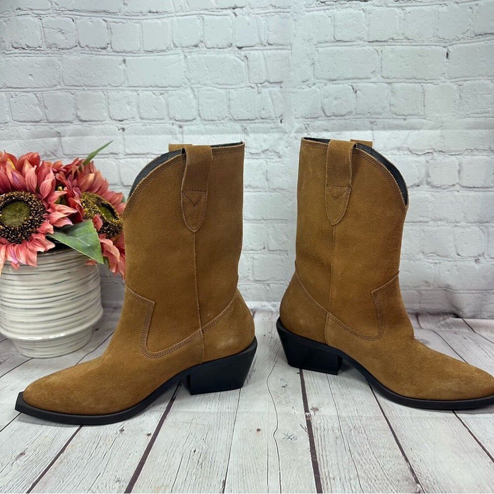 NWT no box BIANCO camel Brown Suede Western Ankle Boots sz 36 EU