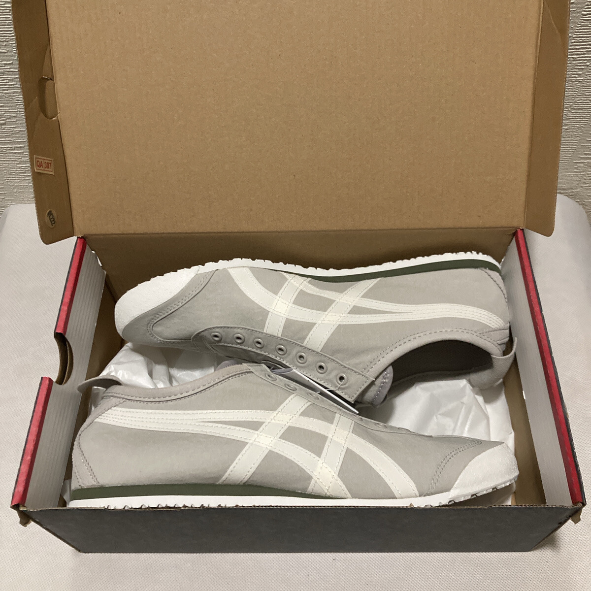 Onitsuka Tiger MEXICO 66 SLIP-ON 1183B603 020 OYSTER GREY WHITE Unisex Shoes