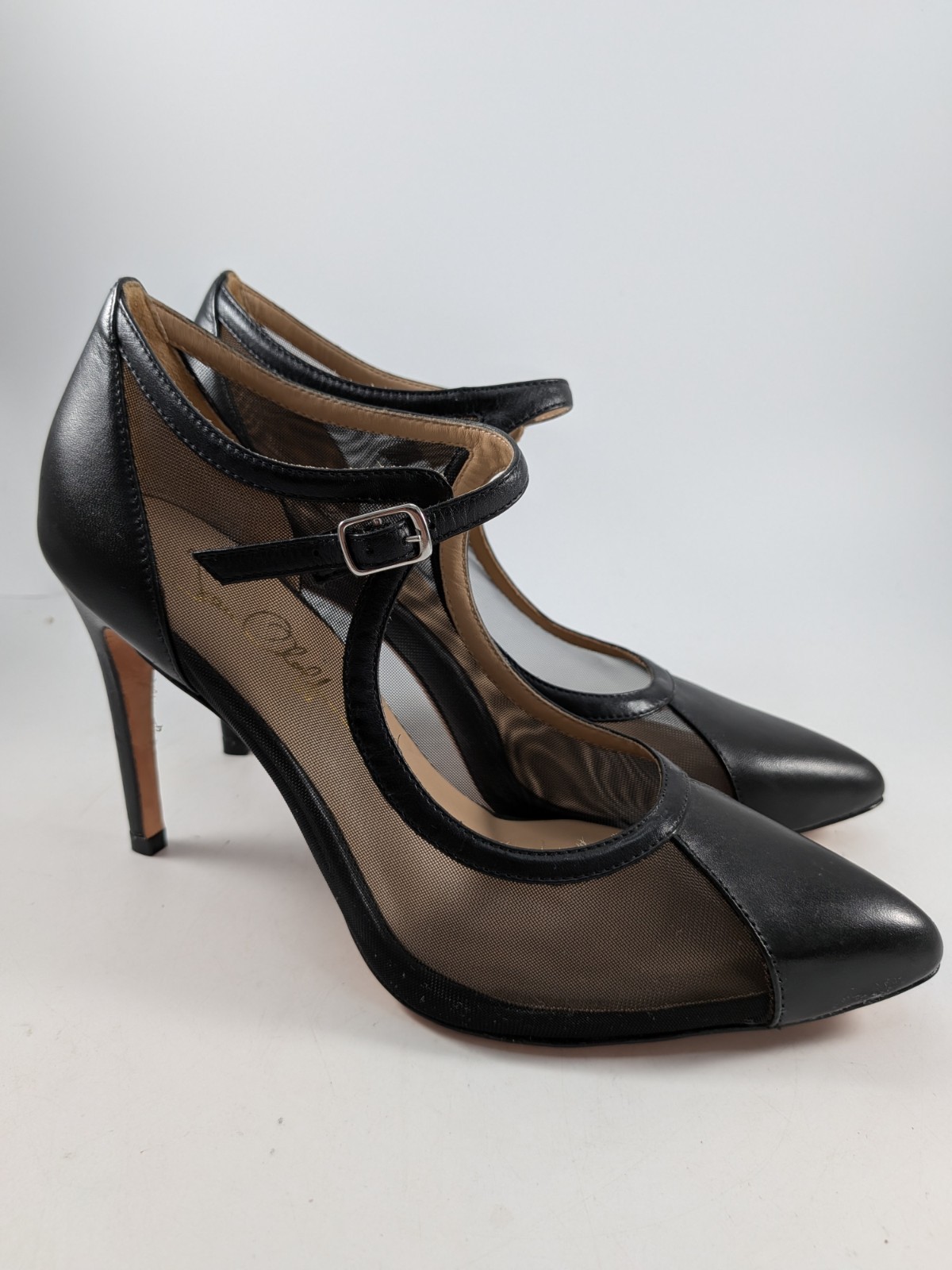 Joan Oloff Women’s Rebecca Mesh and Leather Pump 8M Size. $325 MSRP