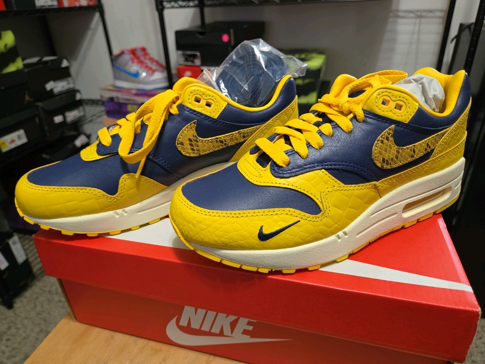 Air Max 1 PRM Michigan “Head To Head” FJ5479-410 Sz 6M/7.5W New W/ Box