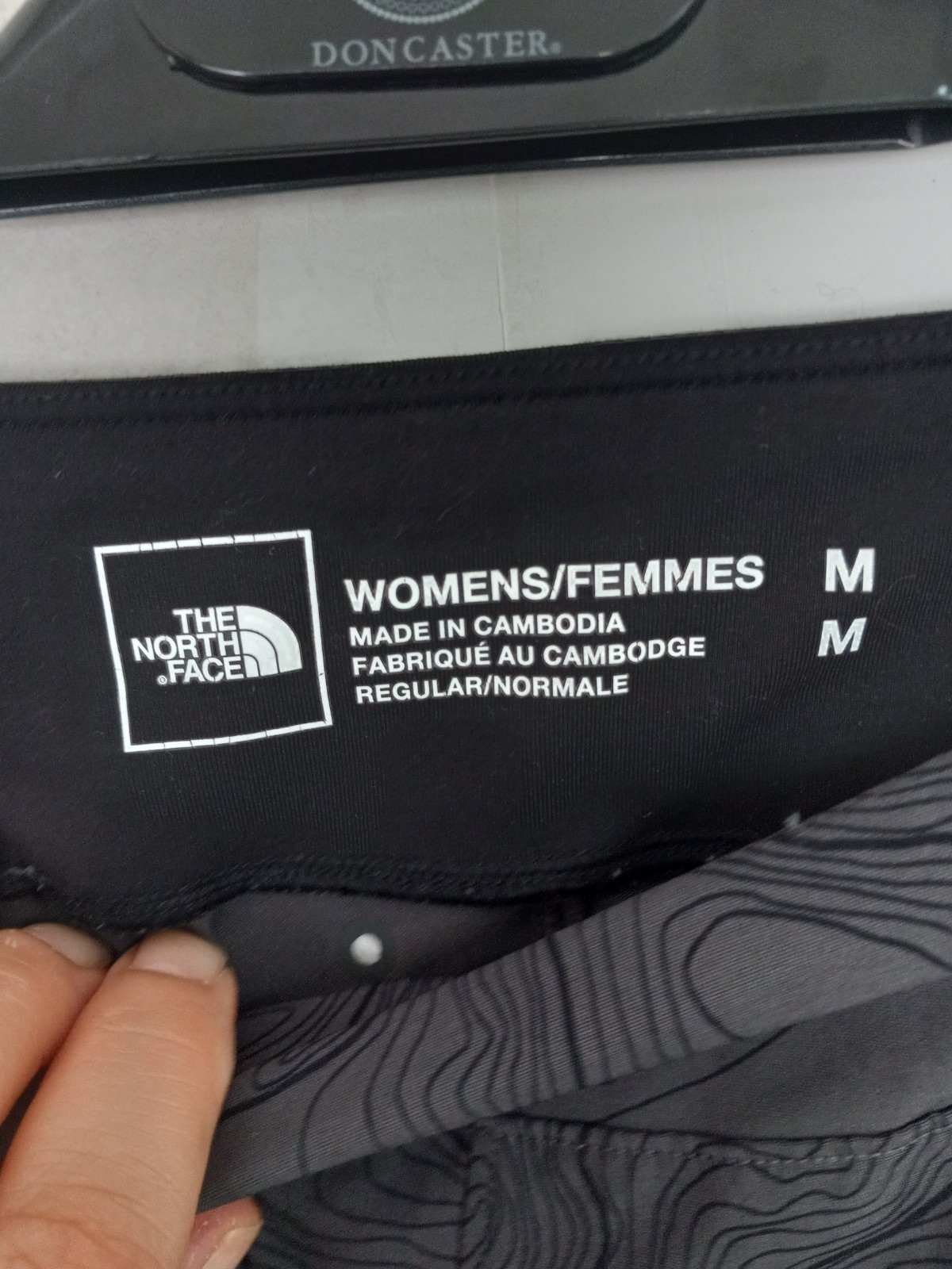 THE NORTH FACE Womens Gray Ankle Pants Hiking Outdoor Walking Everyday Comfort M