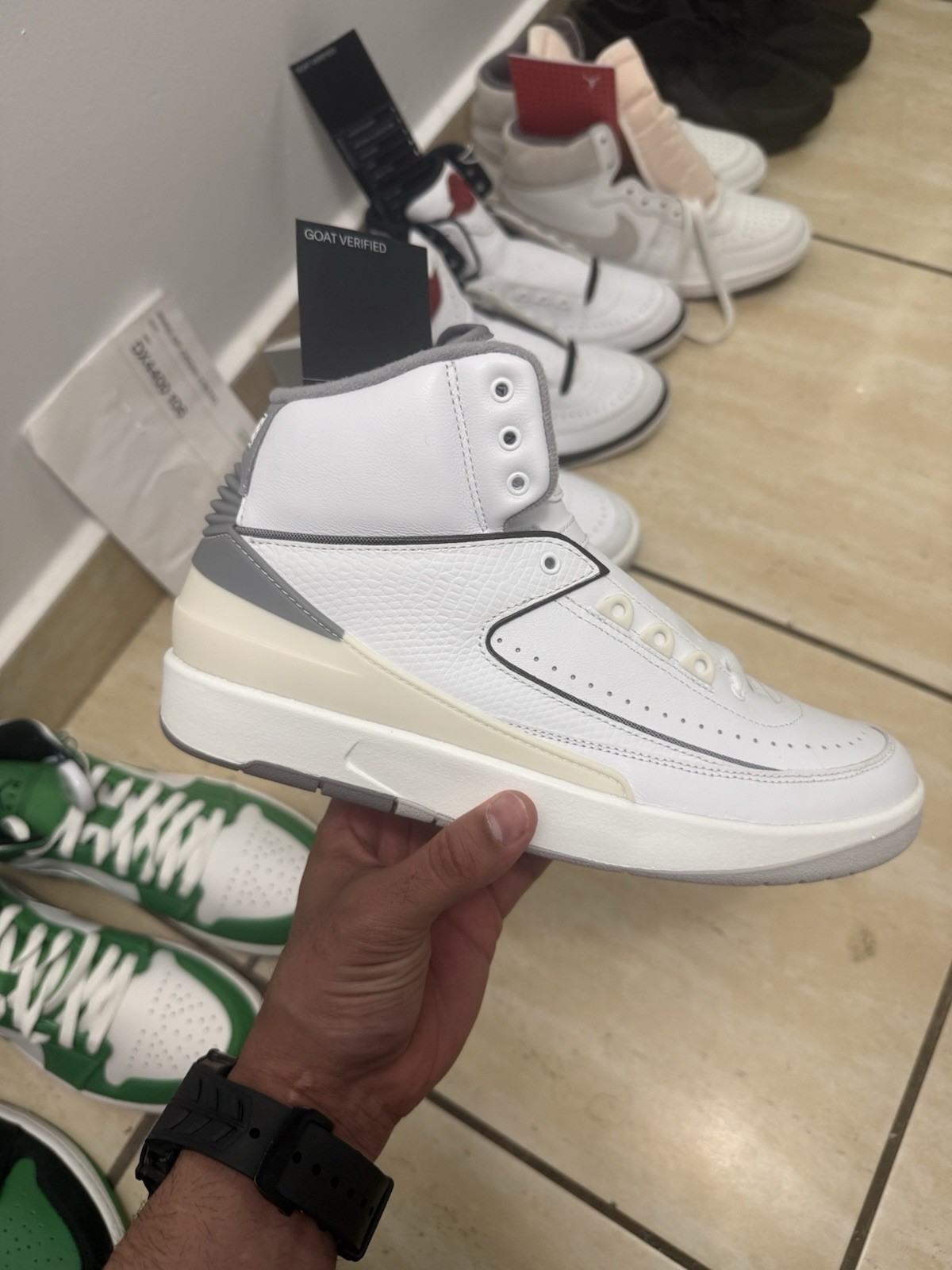 Jordan Bundle Size 9 M ( Jordan 1 Mid, Jordan 2) No Box
