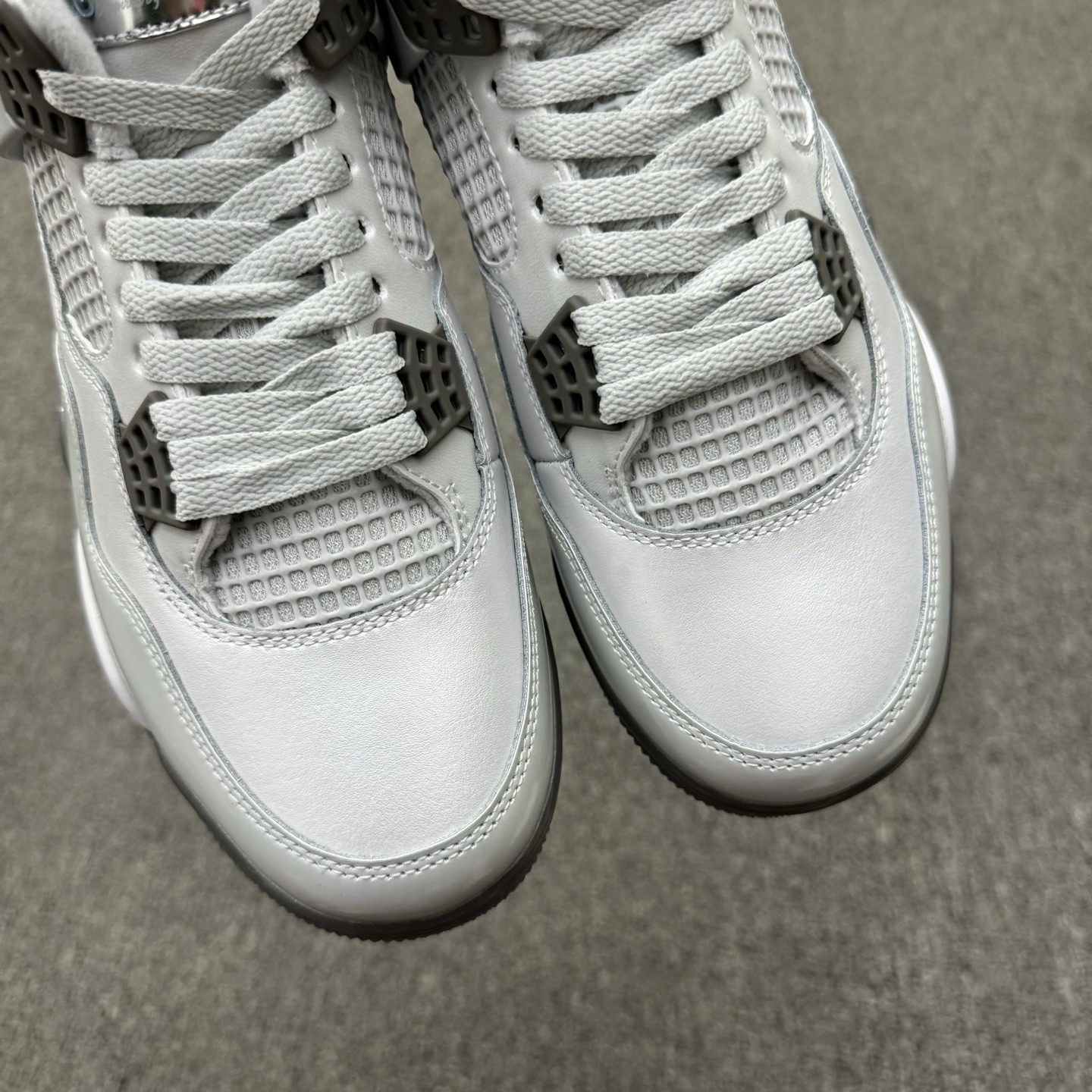 With Box AJ 4 Retro Photon Dust Blue Chill Men’s Size 4-13 HV4401-014