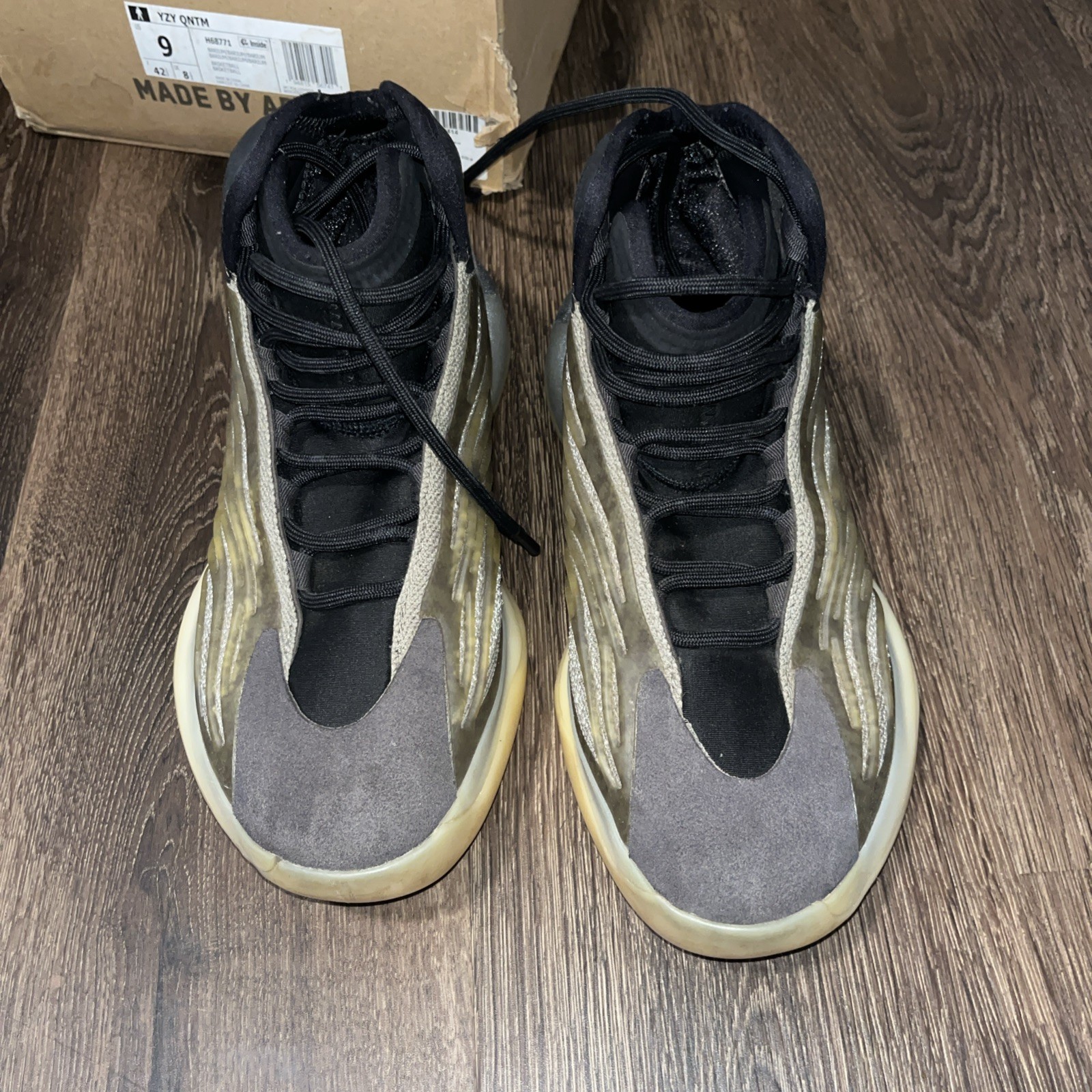 Size 9 – adidas Yeezy Quantum Barium