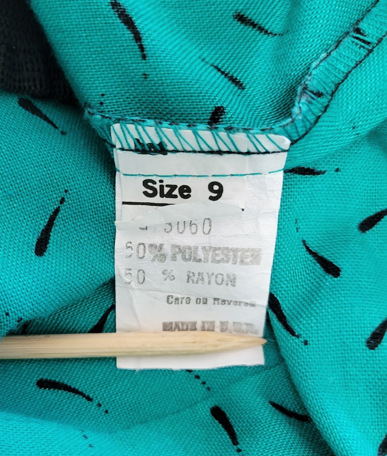 Vintage Wide Black Elastic Waistband Skirt w Teal Green Patterned Skirt Size 9