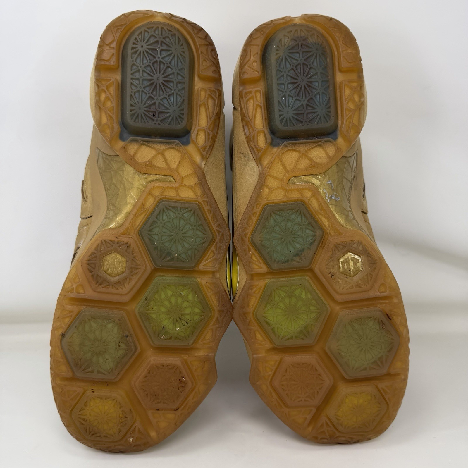 Nike LeBron 12 EXT Basketball Shoes Wheat Men’s Size 12