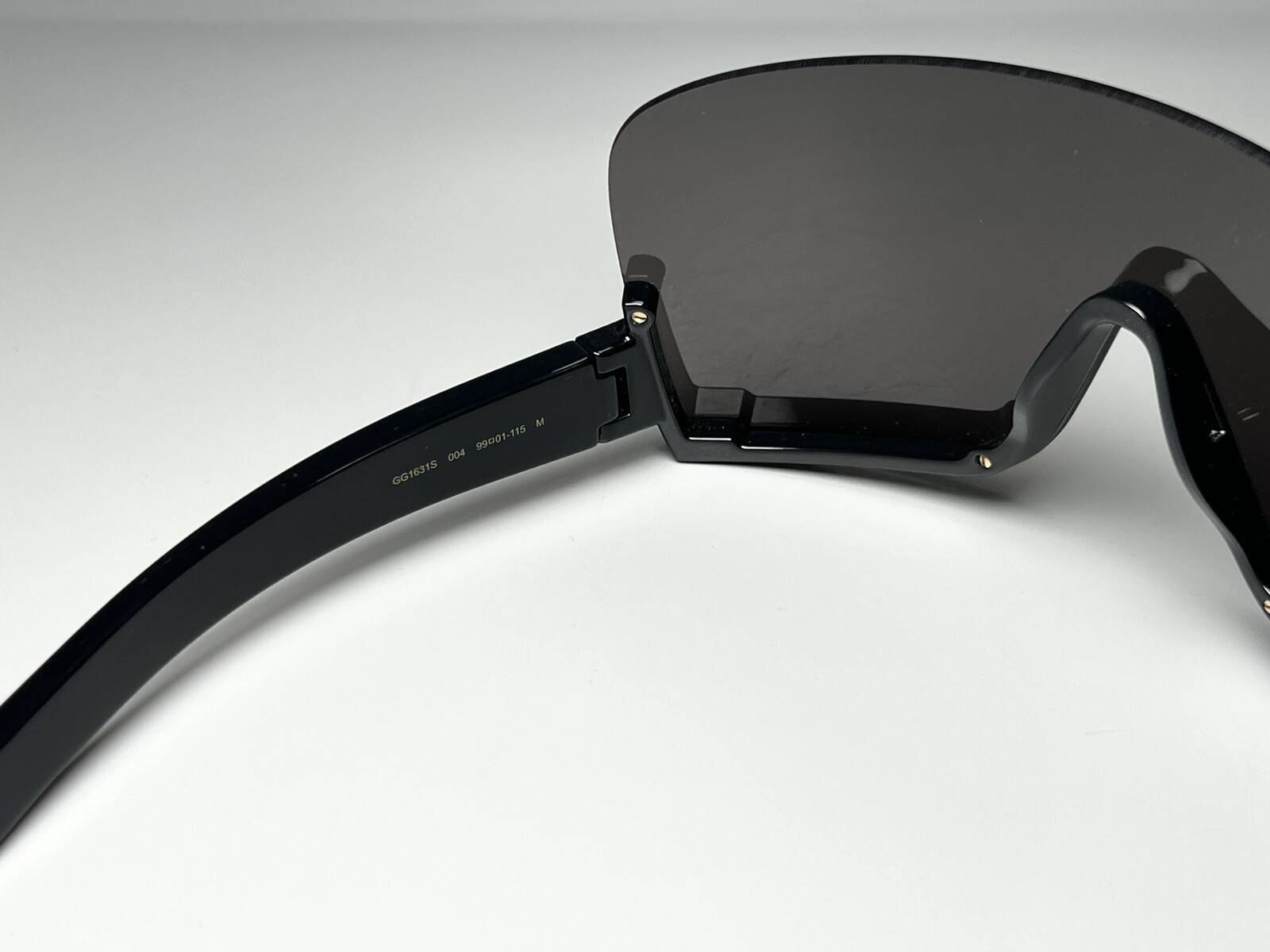 GUCCI Sunglasses GG1631S Acetate Black Shield 99-115mm Authentic
