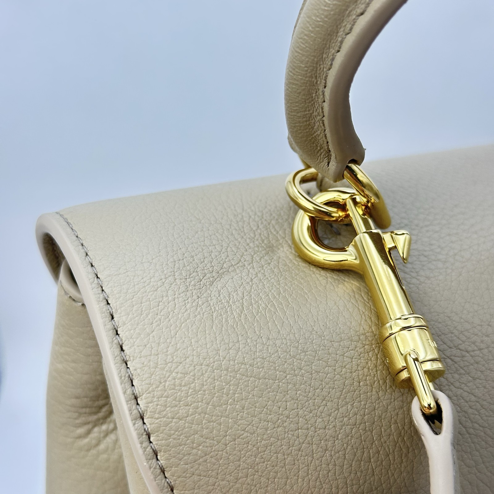 Celine Womens Medium Nino crossbody Top Handle Bag Leather Safari