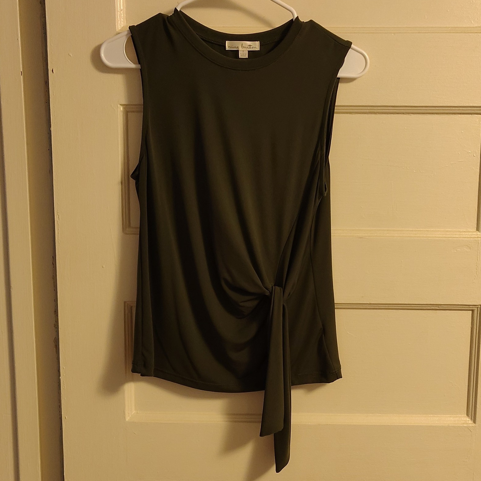 Nine Britton Women’s Green Sleeveless Tie-Front Solid Tank Top Size S