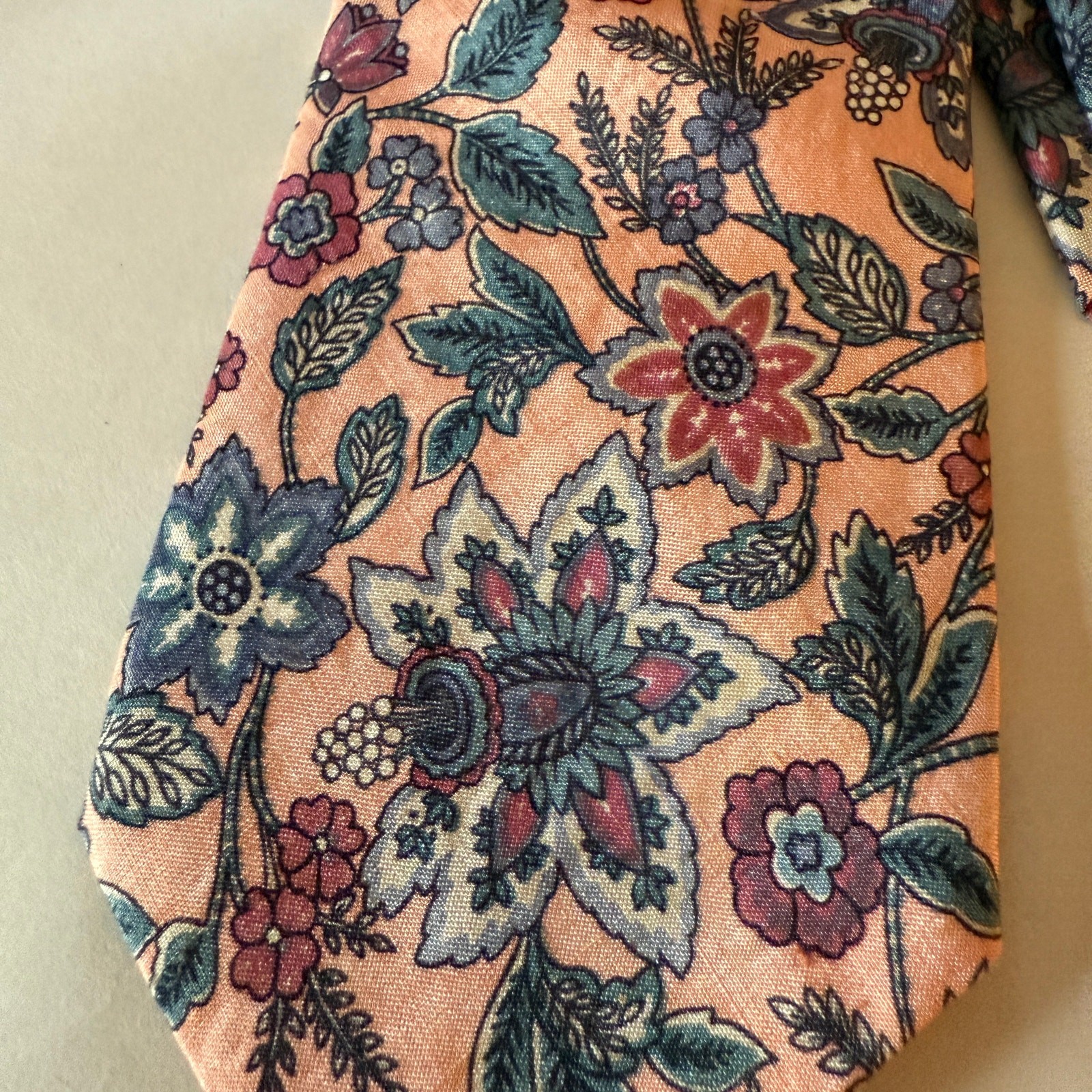 80s Vintage ROBERT TALBOTT for Newcastle Ltd. | Pink Floral Silk Tie 3.25 inches