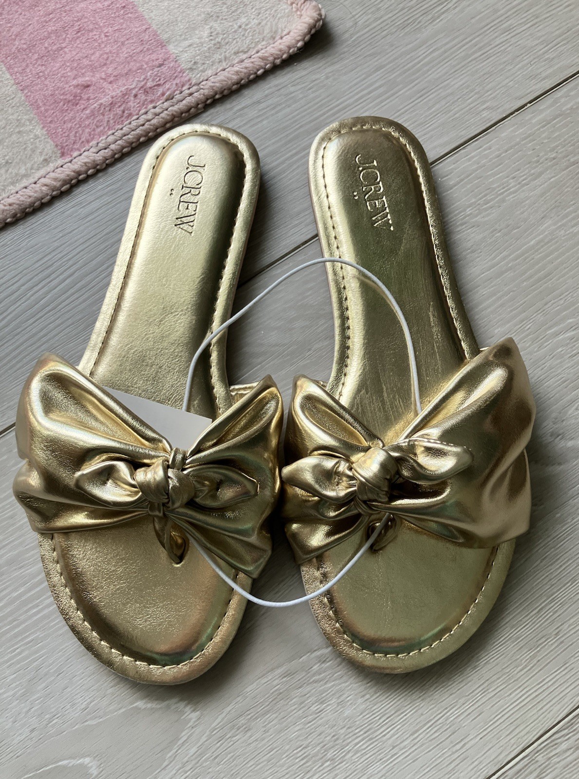 NWT J. Crew Factory Women’s Bow Flip Flops (Gold) Size 7