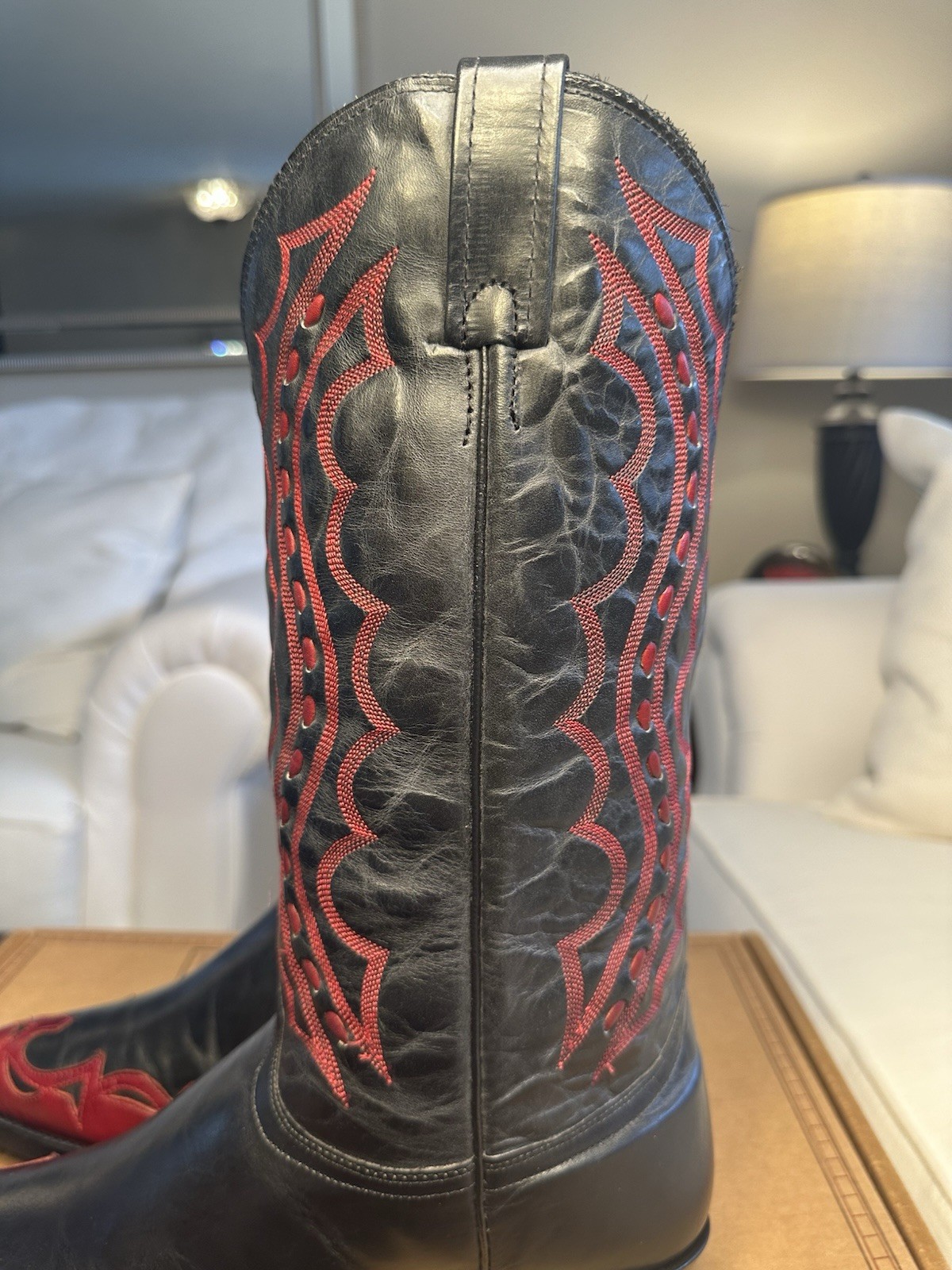 J Chisholm Men’s Handcrafted 1990’s Joe Diffie Black/Red Wing Tip Boots Size 10D
