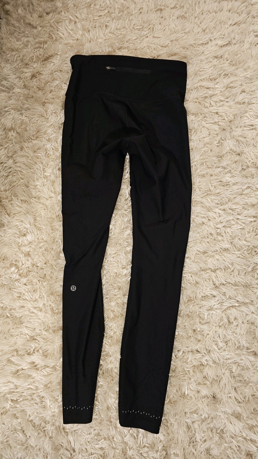 Lululemon Size 8 Black Leggings High Rise Mesh Pattern Eyelet Design Yoga Pants