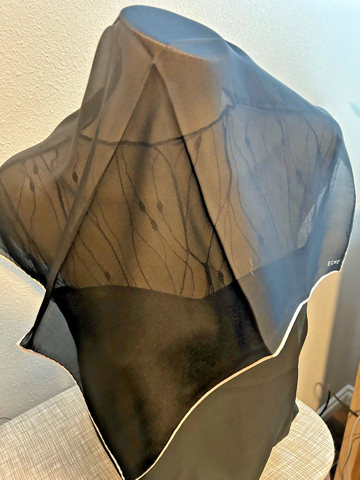 Echo – NEW 21 x 21 In. Small Sq. Black Solid Color 100% Silk Scarf- SS 1043