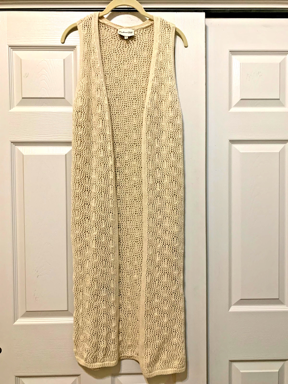 Freshman 1996 NWOT Cream sleeveless knit open front long top Size S Length:43 in